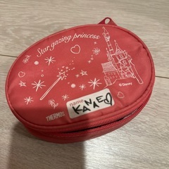 ーお話し中ーお弁当箱とケースの画像