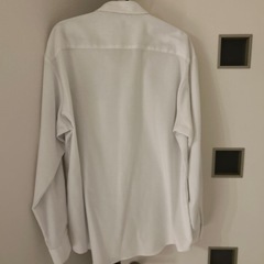 【a.v.v】メンズＬサイズ白シャツの画像