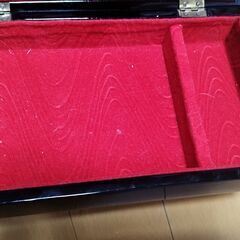 化粧箱 (鏡付) 笠美人画 黒/赤 22.5cm 宝石箱 の画像