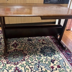 ダイニングテーブル
の画像