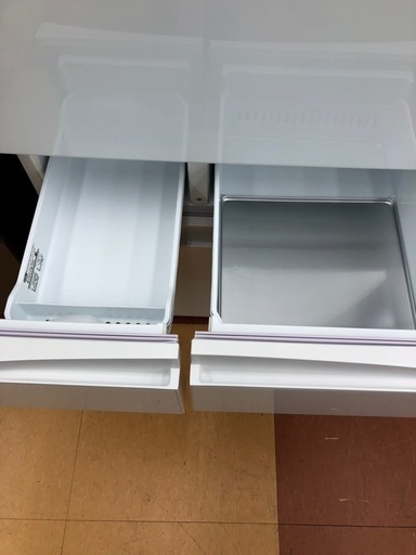 《尼崎市/リサイクルショップドリーム次屋店》★ジモティー割引有★6ドア冷蔵庫　551L 東芝　GR-U550FK 2022年製　中古品　クリーニング済み☆尼崎市若王寺☆