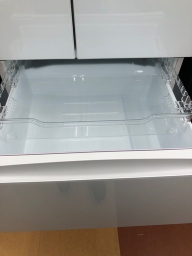 《尼崎市/リサイクルショップドリーム次屋店》★ジモティー割引有★6ドア冷蔵庫　551L 東芝　GR-U550FK 2022年製　中古品　クリーニング済み☆尼崎市若王寺☆