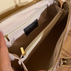 クロコ調本革バッグ　上品ベージュの画像