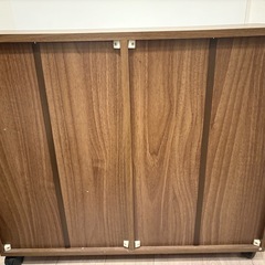 本棚　　キャスター付き押入れ　カウンター下収納の画像