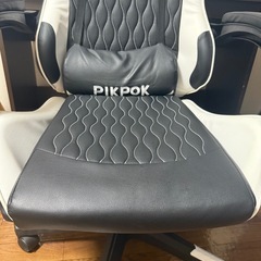 ゲーミングチェア
の画像
