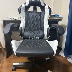 ゲーミングチェア
