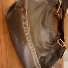 サザビー　本革ベージュバッグの画像
