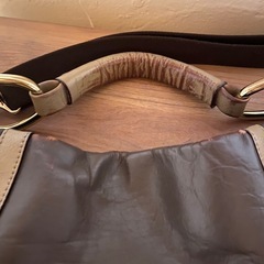 サザビー　本革ベージュバッグの画像