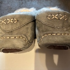UGGモカシンの画像
