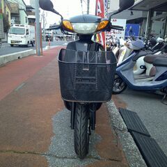 NO.5558　ＪＯＧ （ジョグ）　水冷４サイクルエンジン　前カゴ付き　フューエルインジェクション車　ブラック　☆彡の画像