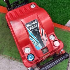 マキタ AC400X エアコンプレッサ【野田愛宕店】【店頭取引限定】【中古】管理番号：ITEUKHEDD5OOの画像