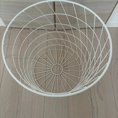 ［値下げしました］サイドテーブルの画像