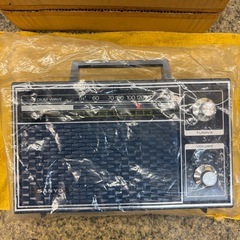 昭和レトロ　テーブルラジオの画像