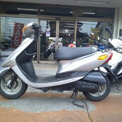 NO.5559　ＪＯＧ （ジョグ）　水冷４サイクルエンジン　フューエルインジェクション車　シルバー　☆彡の画像