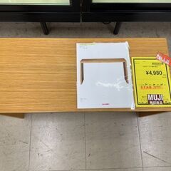 J3186　【リユースのサカイ柏店】　　無印良品　コの字テーブル　コの字の家具　積層合板　オーク材　クリーニング済み　新品参考価格8,990円の画像