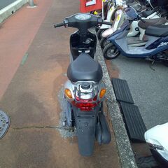 NO.5559　ＪＯＧ （ジョグ）　水冷４サイクルエンジン　フューエルインジェクション車　シルバー　☆彡の画像