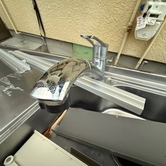 【決まりました】システムキッチンシンク廃材　蛇口つきの画像