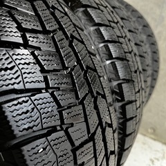 美品！バリ山！ダンロップ　195/65R16 スタッドレス4本セット　ライズ、ロッキーの画像