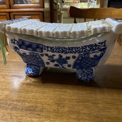 陶器製の枕の画像