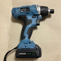 インパクトドライバーの画像