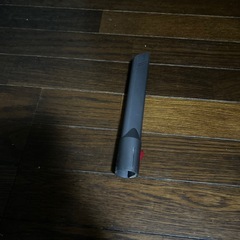 ダイソンクリーナー　スキマノズル、ヘッドスティック、充電機の画像