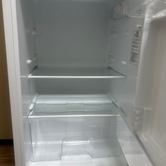 Hisense2ドア冷凍冷蔵庫
  の画像