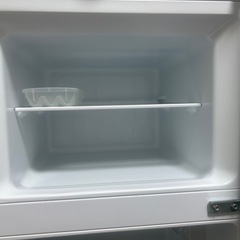 Hisense2ドア冷凍冷蔵庫
  の画像