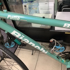 Bianchi ビアンキ　クロスバイク　PASSO 自転車 28インチ　24段変速の画像