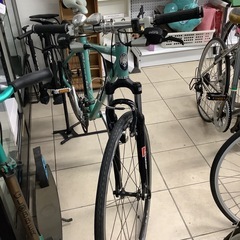 Bianchi ビアンキ　クロスバイク　PASSO 自転車 28インチ　24段変速の画像