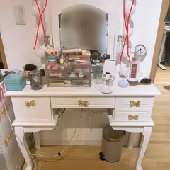 お姫様ドレッサー【※椅子ととライトはつきません】の画像