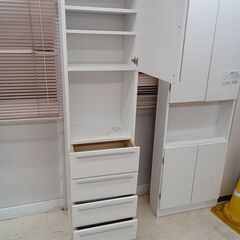 リユースのサカイ栃木店★ジモティ割あり★  収納棚 ホワイト W45×D31.5×H178.5 クリーニング済み TC11507の画像