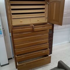 リユースのサカイ栃木店★ジモティ割あり★  タンス シナモン W113.5×D59×H206.5 クリーニング済み TC11509の画像