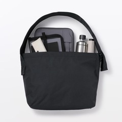 □ 無印 MUJI 太ベルトショルダーバッグ 黒 □の画像
