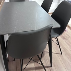 大理石柄ダイニングテーブル➕椅子セットの画像