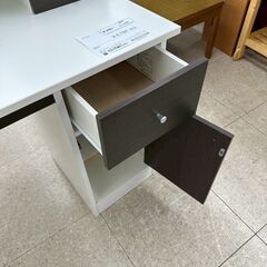 ★リユースのサカイ高崎店★TJ13346  デスク 白 H83×D50×W100 クリーニング済みの画像