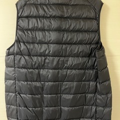 ユニクロ ウルトラライトダウン ベスト 黒 UNIQLO ブラック 保存袋有の画像