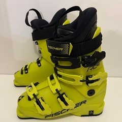 フィッシャージュニア用スキーブーツ「RC4 70」24.5センチの画像
