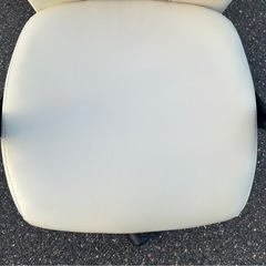 オフィスチェア ホワイト キャスター付きの画像