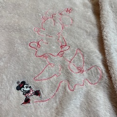 Disney ミニーちゃん　もこもこ服の画像