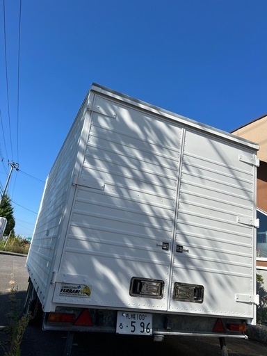 キャンピングトレーラー　
カーゴトレーラー