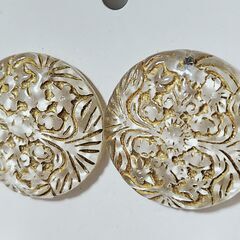 【新品未使用品】透明感溢れる金細工のような。蕩けそうな柔らかな印象のピアス、いかがでしょうか？の画像