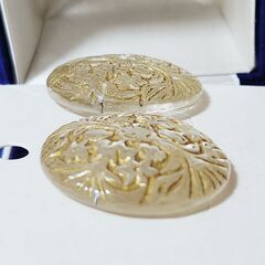 【新品未使用品】透明感溢れる金細工のような。蕩けそうな柔らかな印象のピアス、いかがでしょうか？の画像