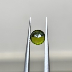 グリーン系ジルコン 0.75ct 天然ルース ジュエリー制作にの画像