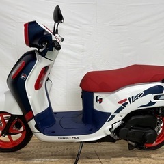 おしゃれスクーター　FILAコラボ限定車♪　ヤマハ　Fazzio　ハイブリット　125cc タイモデル　コラボオリジナルヘルメット付♪の画像