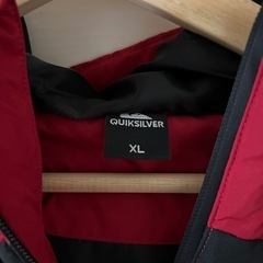 QUIKSILVER フード付きダウンジャケット レッド/ブラックの画像