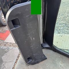 トヨタ 30系 プリウス リアゲート ブラック ガラス の画像