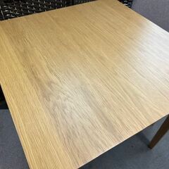 美品　ダイニングセット　テーブル　幅約75㎝　奥行約75㎝　椅子2脚付きの画像