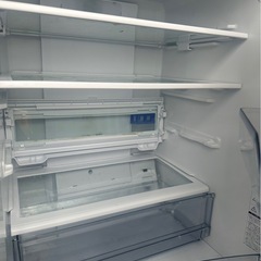 4ドア冷蔵庫の画像