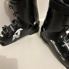 ノルディカジュニア用 スキーブーツ25.5cmの画像