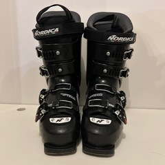 ノルディカジュニア用 スキーブーツ25.5cmの画像